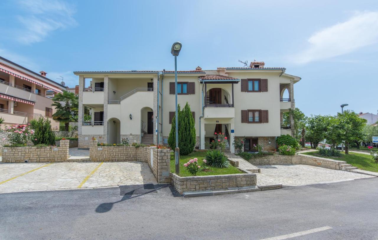 Apartmani Lorena Porec Esterno foto