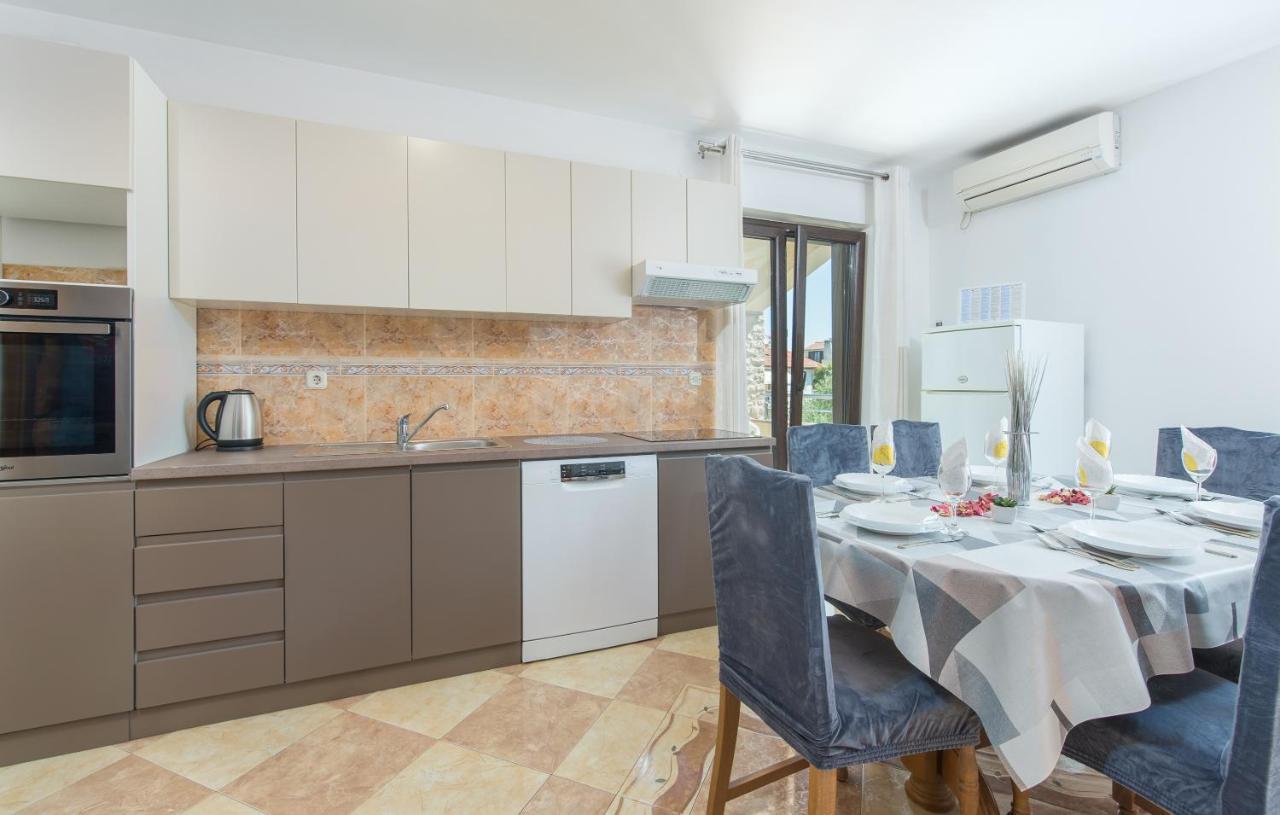 Apartmani Lorena Porec Esterno foto