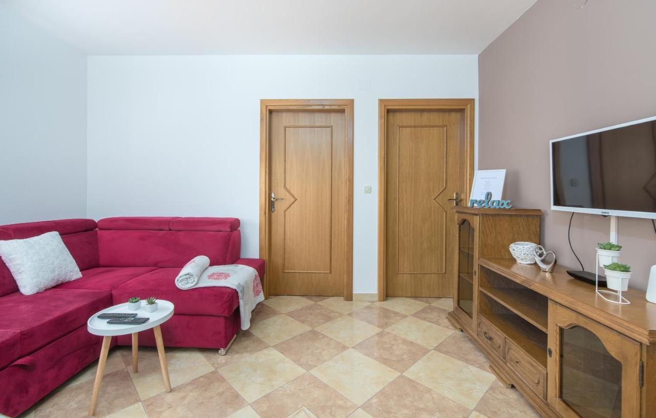 Apartmani Lorena Porec Esterno foto