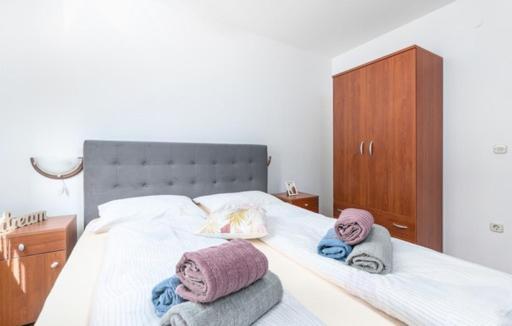 Apartmani Lorena Porec Esterno foto
